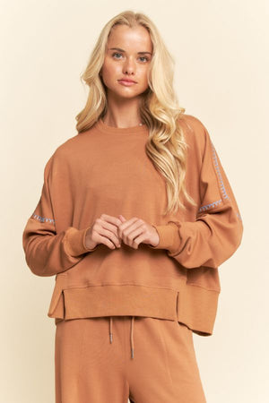 DAVI & DANI Women's Sweaters Contrast Stitch Crewneck Sweatshirts