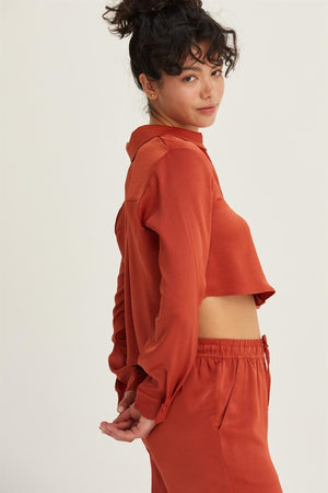 HYFVE INC. 22-Women's Woven Top Button-Down Silky Cropped Shirt || David's Clothing