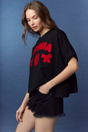 PEACH LOVE Women's Top 'Georgia' Heavy Crochet Embroidery Tee || David's Clothing