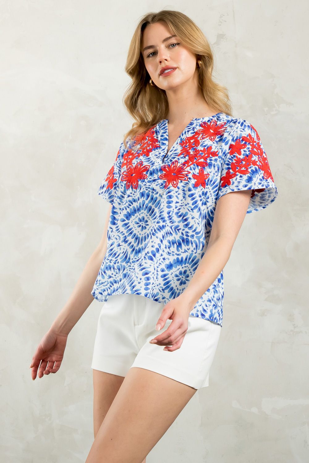 THML Women's Top Short Sleeve Embroidered Detail Top || David's Clothing