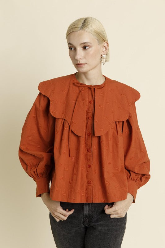 Scallop Collar Blouse || David