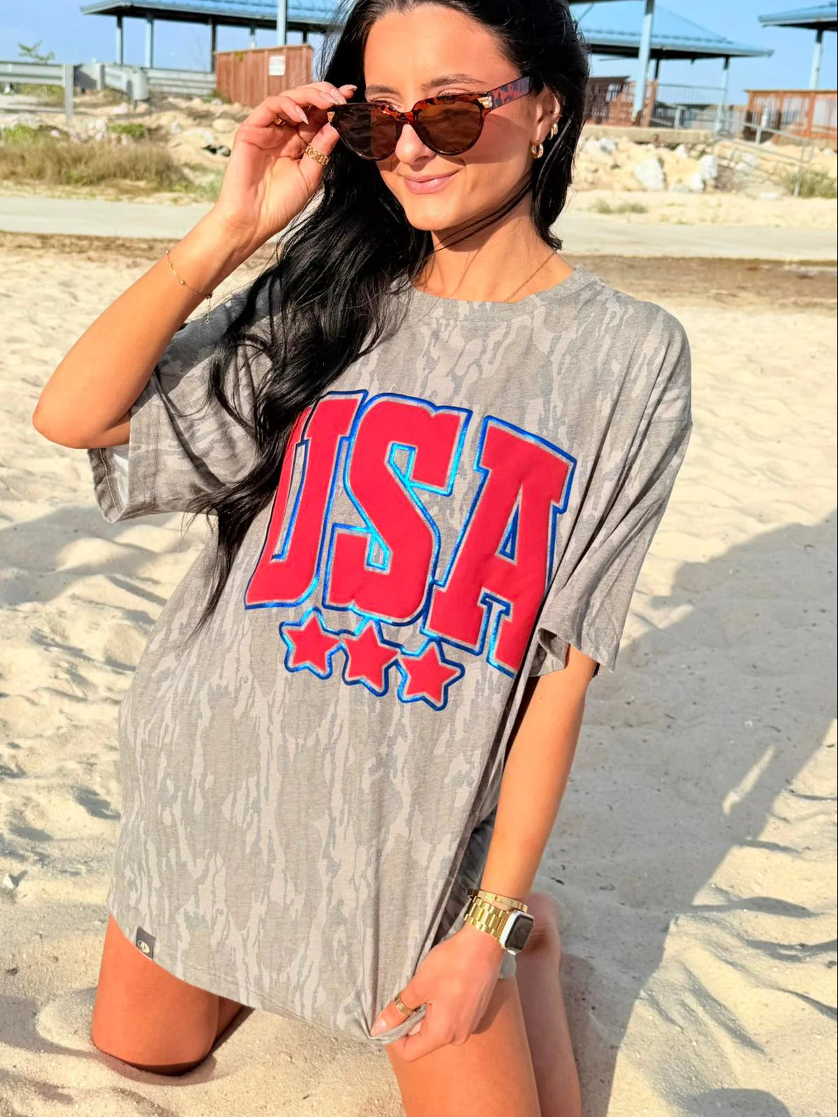 DASH FORWARD Women's Tee Usa Star Puff Bottomland Apparel