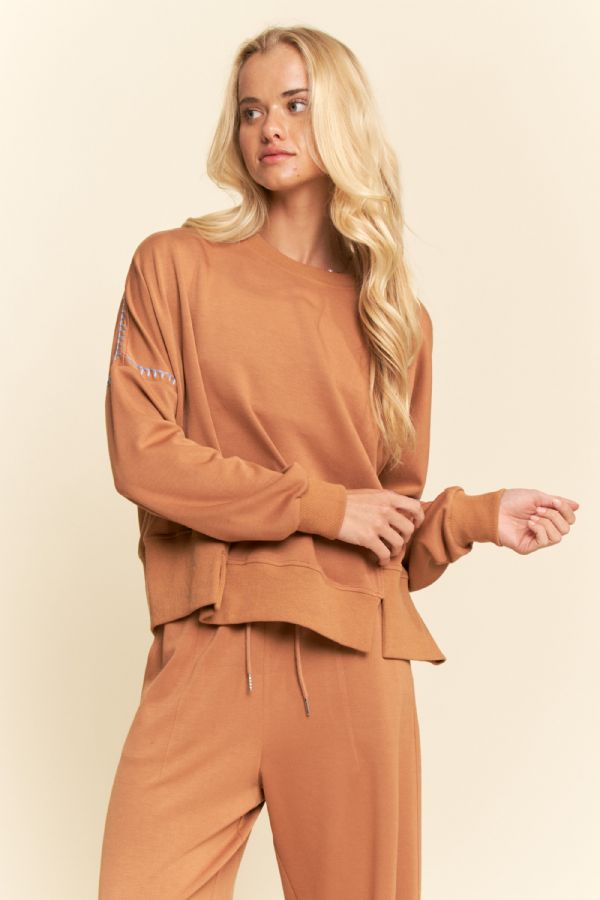 DAVI & DANI Women's Sweaters Contrast Stitch Crewneck Sweatshirts