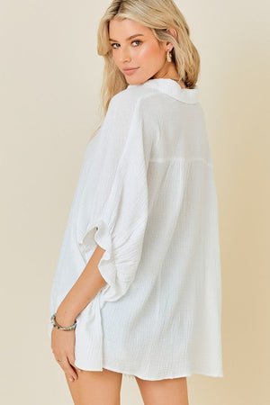 DAY + MOON Women's Top Easy Shirt With Scalloped Ruffle Cuff Detail || David's Clothing