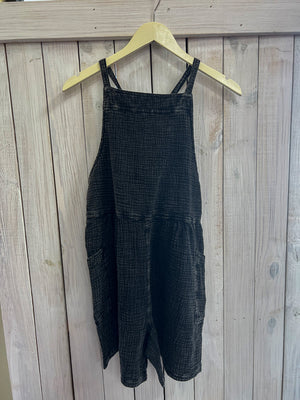 EASEL BLACK / S Mineral Washed Cotton Gauze Romper || David's Clothing EB55734