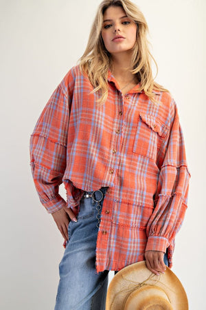 EASEL Women's Top S / CORAL Washed Plaid Shirt Tunic || David's Clothing ET28339