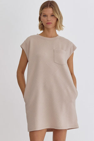ENTRO INC Women's Dresses TAUPE / S Textured Round Neck Sleeveless Mini Dress || David's Clothing D22390