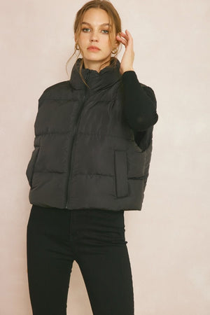 ENTRO INC Women's Outerwear BLACK / S Cropped Puffer Zip-Up Vest || David's Clothing J20811