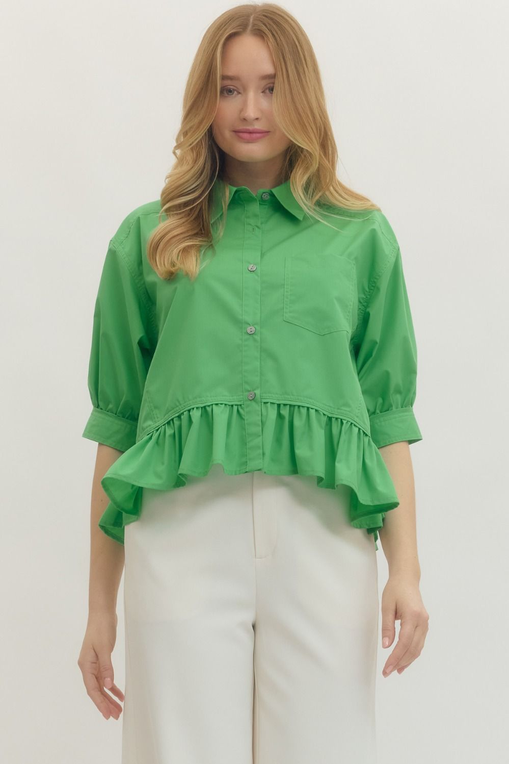 ENTRO INC Women's Top GREEN / S Solid Short Sleeve Ruffle Hem Button-Down Top T28898