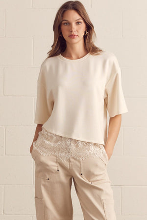 ENTRO INC Women's Top Scallop Lace Hem Top
