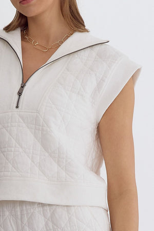 ENTRO INC Women's Top Short Sleeve Half Zip Quilted Top || David's Clothing