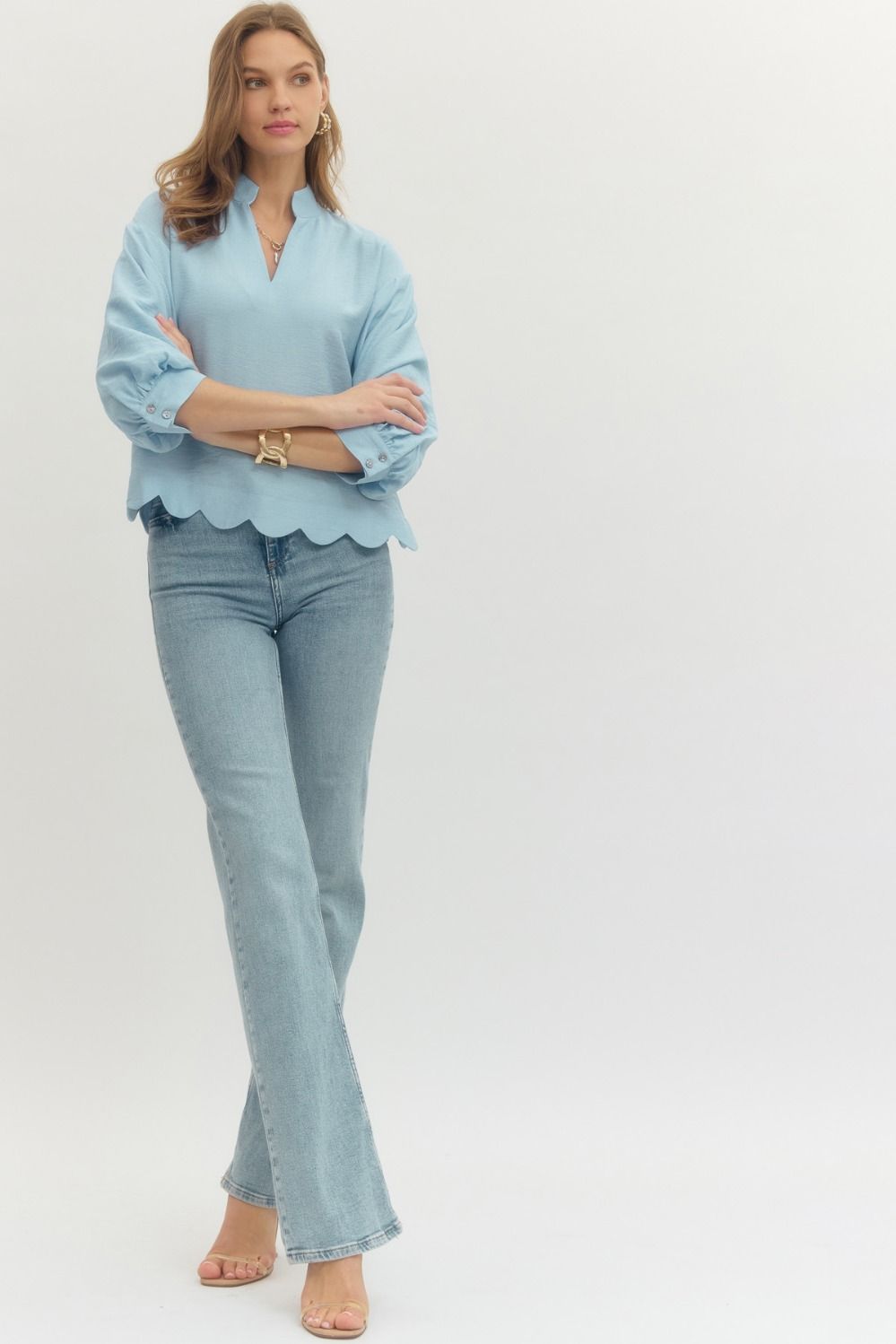 ENTRO INC Women's Top Solid 3/4 Sleeve Scallop Hem V-Cut Top