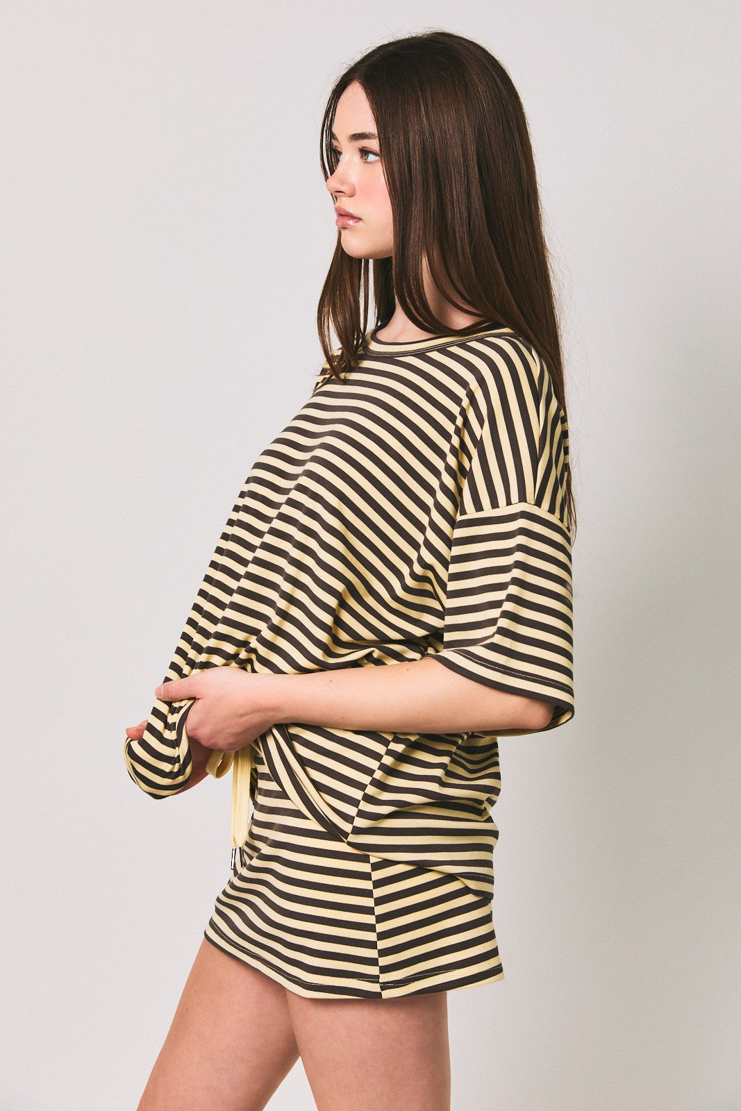 LELIS COLLECTION Short Sleeve Round Neck Oversized Stripe T-shirt