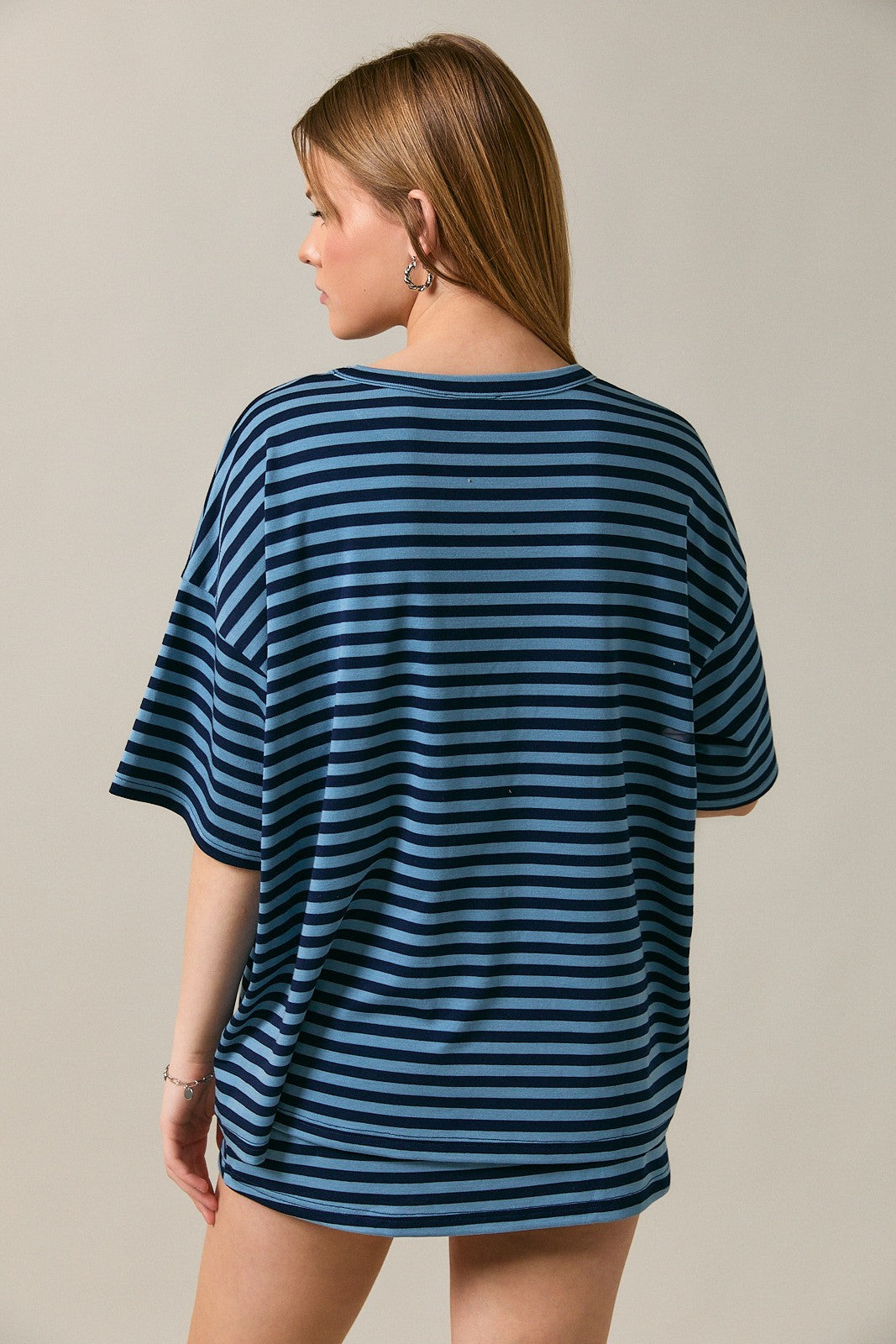 LELIS COLLECTION Short Sleeve Round Neck Oversized Stripe T-shirt