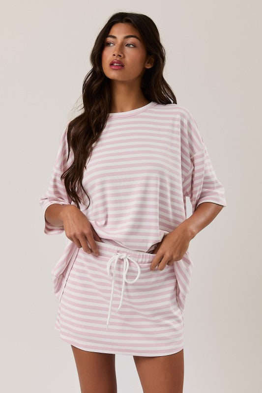 LELIS COLLECTION Women's Top Short Sleeve Round Neck Oversized Stripe T-shirt
