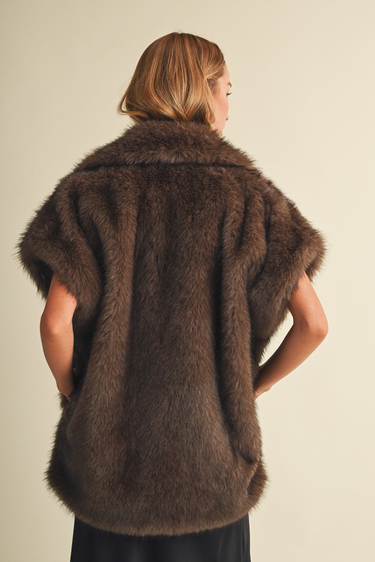 MUSTARD SEED Women's Vests Statement Lapel Plush Faux Fur Vest