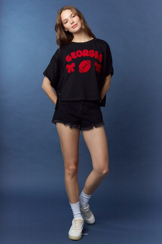 PEACH LOVE Women's Top 'Georgia' Heavy Crochet Embroidery Tee || David's Clothing