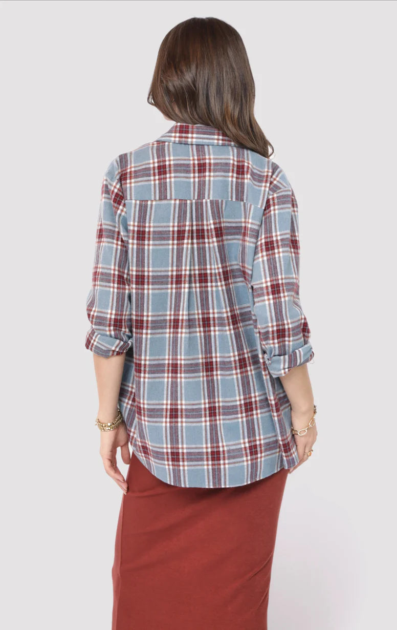 SADIE AND SAGE Top Sadie And Sage Flannel Cure Button Up Top