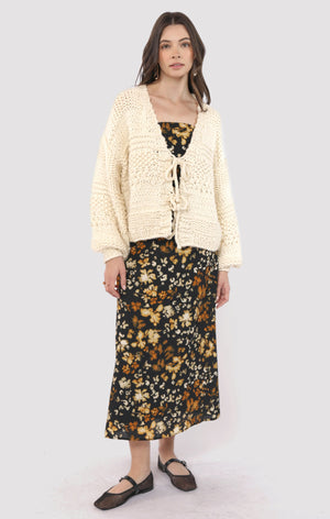 SADIE AND SAGE Women's Sweaters Iggy Chunky Tie Front Hand Knit Cardigan