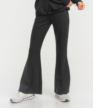 SOUTHERN SHIRT CO. Women's Pants RAVEN / XS Southern Shirt Performance Flares || David's Clothing 2P005-1312